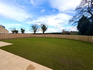 Photo 15- click for photo gallery